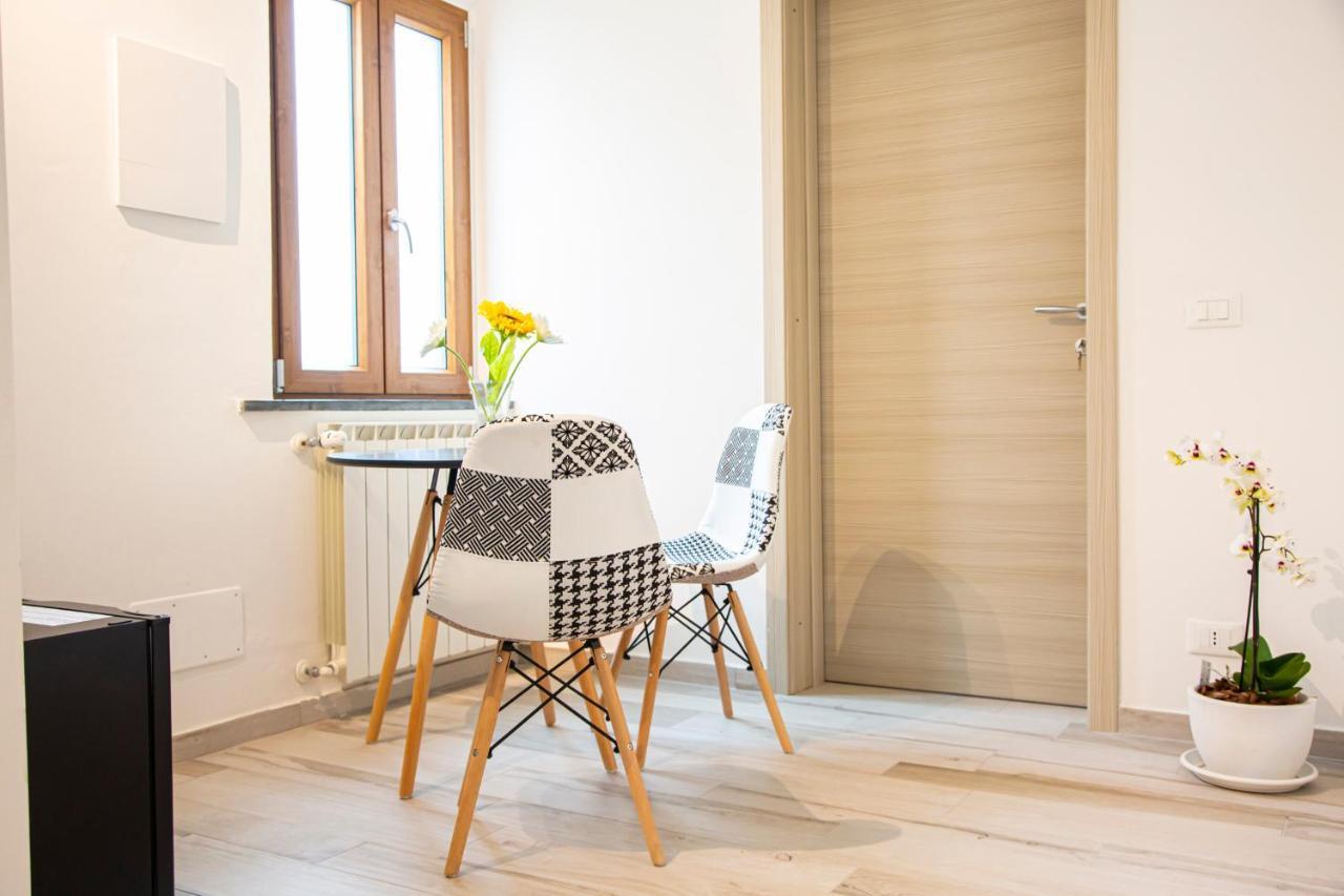 Suite Black&Wite Pisa Buitenkant foto